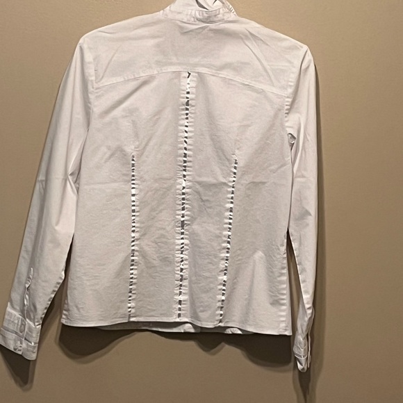 Women’s size 8 Lanalee button down. - Picture 4 of 4